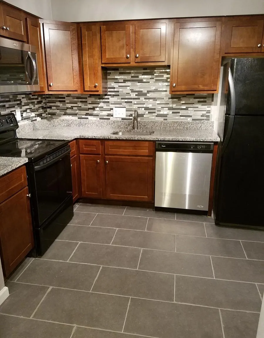 1 bed, 665 sqft, $1,100 — Photo 4