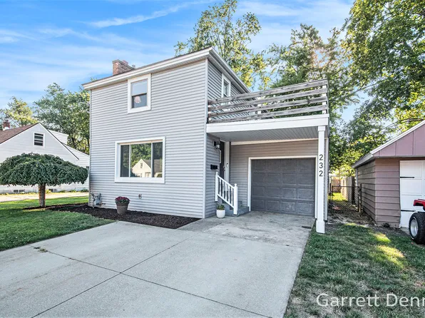 232 S Division St, Zeeland, MI 49464