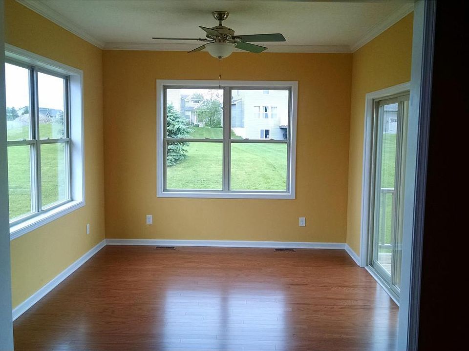1st image of 3928 Sierra Hts #40