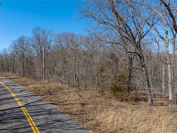 5th image of Everly Loop