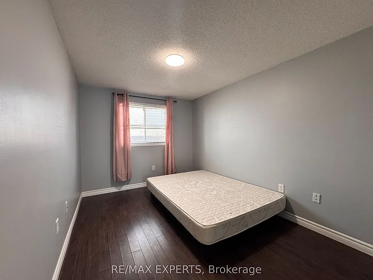 4 Ambler Bay #UPPER — Photo 22