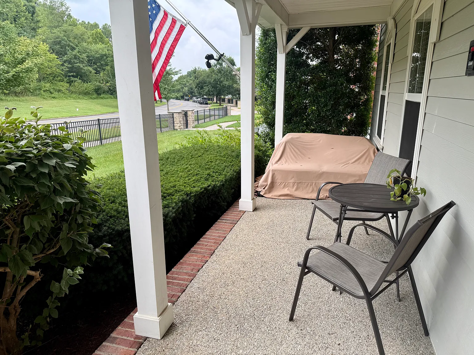 2 bed, 1350 sqft, $2,500 — Photo 3
