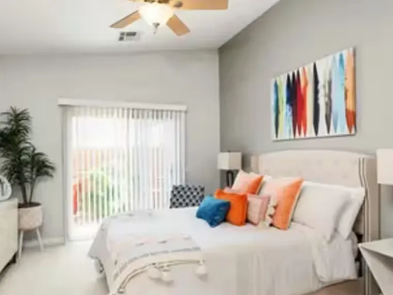 53220 Avenida Navarro — Photo 16