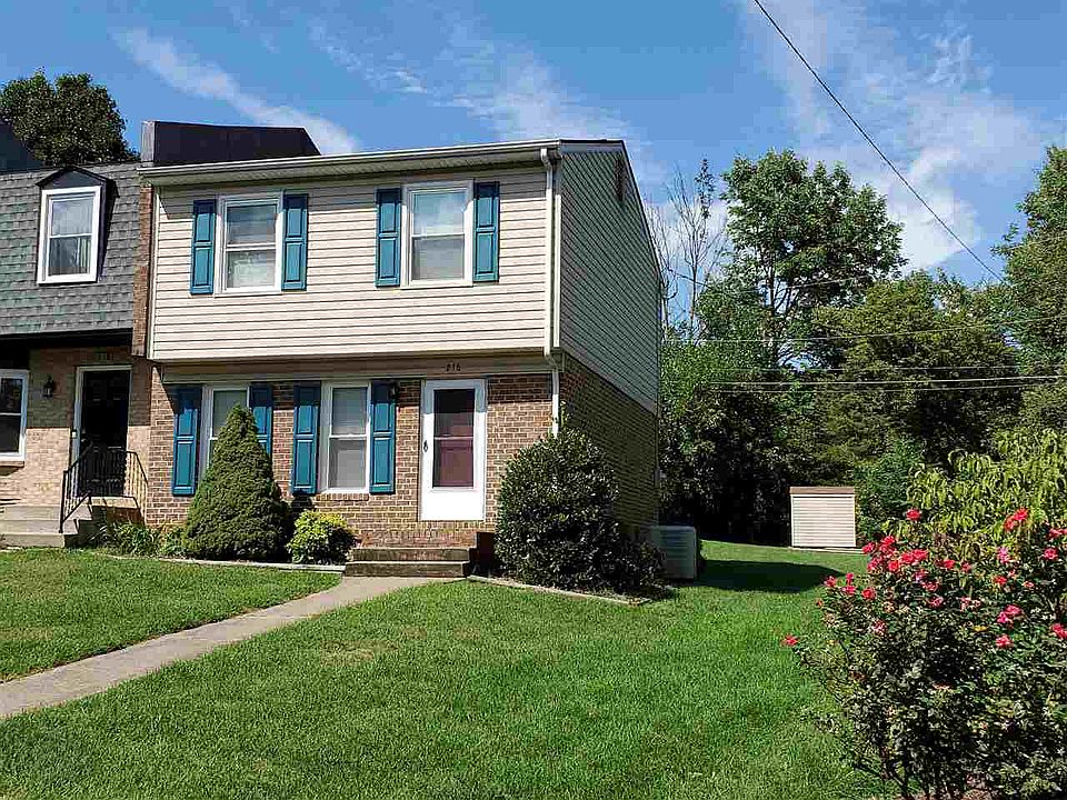 2nd image of 216 Wakefield Pl