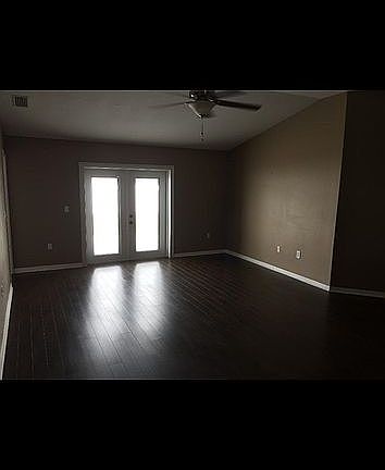 2nd image of 2384 Hamlet Cir
