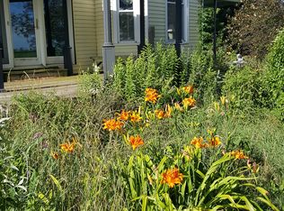 585 E 1570th St, Altona, IL 61414