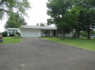 10529 York Rd SW, Etna, OH 43105