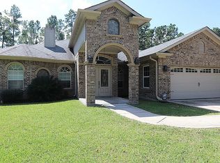 16 Artesian Way, New Caney, TX 77357