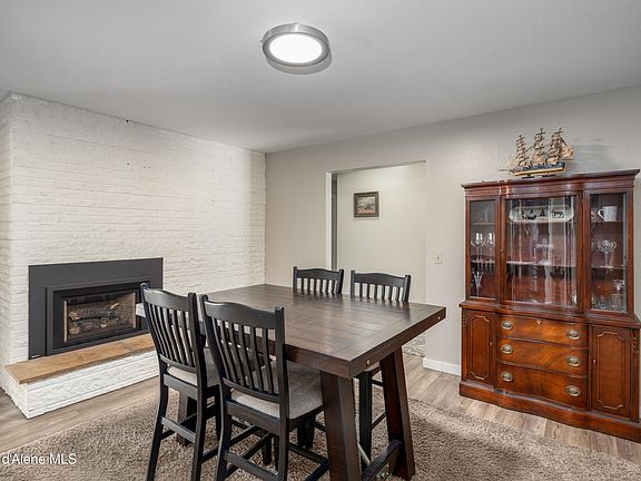 5th image of 10378 N Bateman St