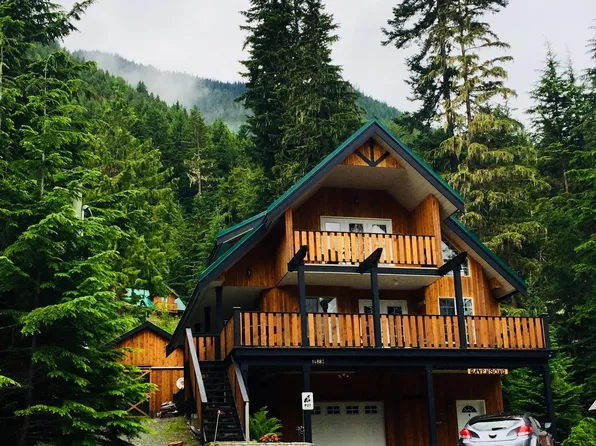 14883 Parkwood St, Fraser Valley, BC V0X 1L5