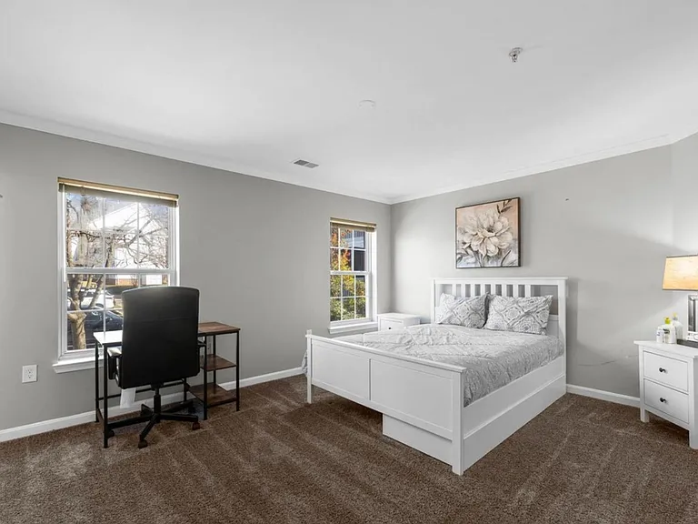 6600 Lake Park Dr #103 — Photo 13