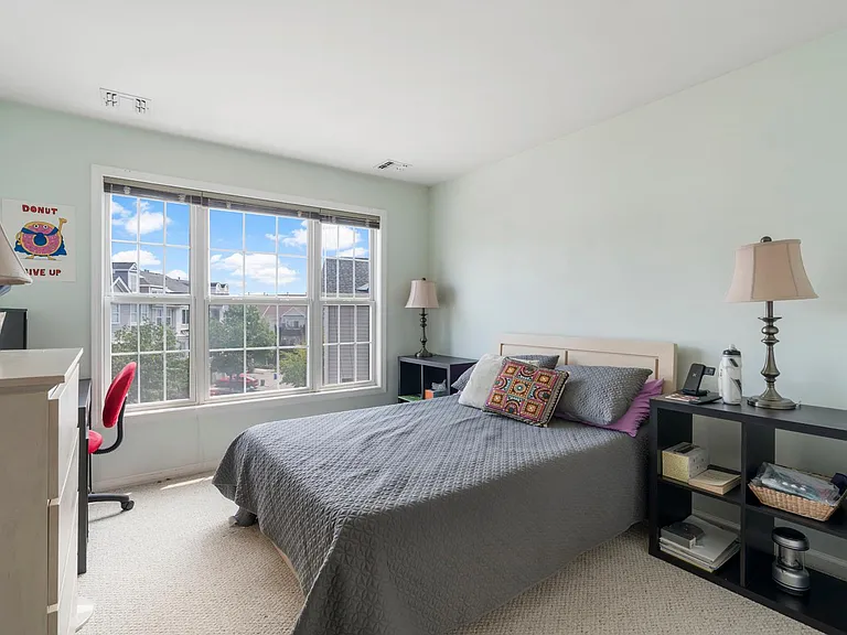 118 George Russell Way — Photo 14