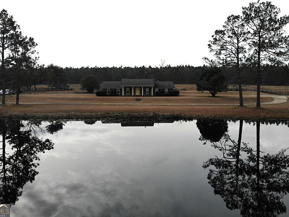 2nd image of 1668 E Golden Isles Hwy