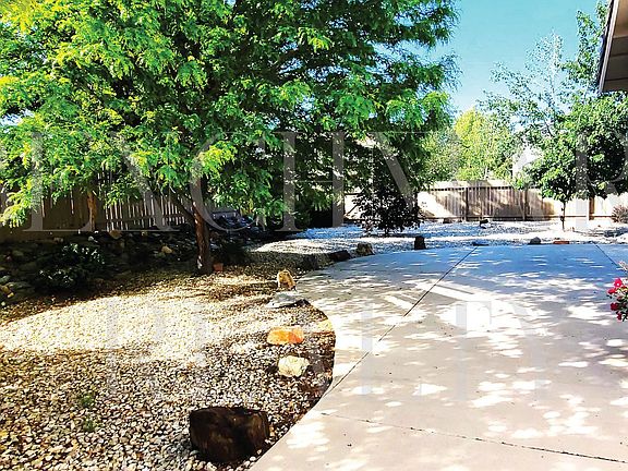 5th image of 2210 Evergreen Park Dr