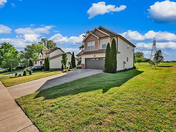 4th image of 317 Ivy Bend Cir
