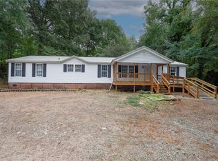 304 Wilderness Trl, Liberty, SC 29657