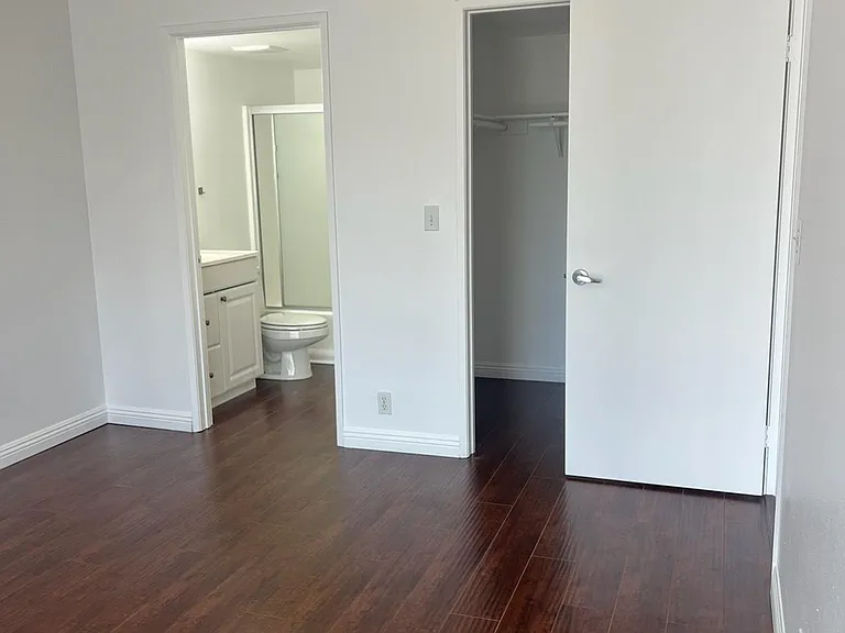 2121 Beloit Ave #312 — Photo 25