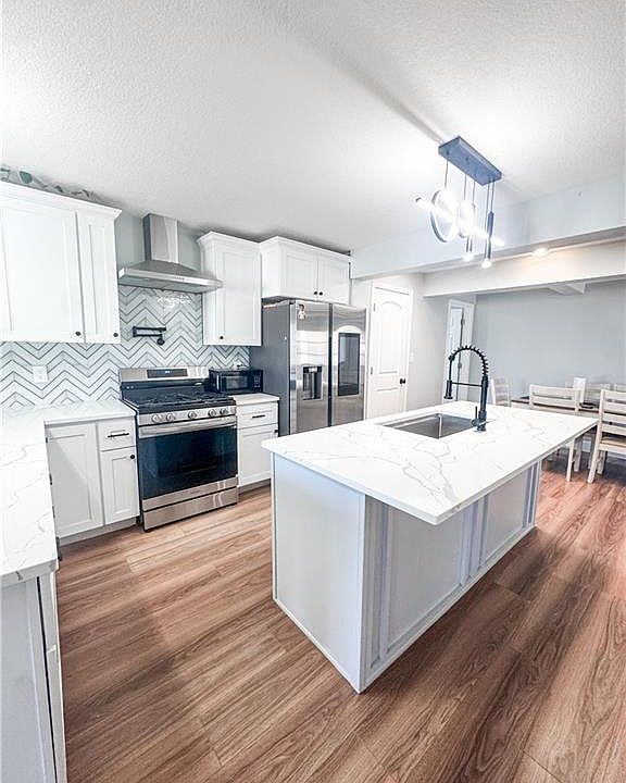 1st image of 3036 S 21st Ct