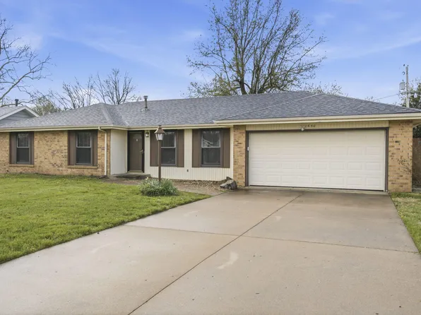 1650 E Swallow Street, Springfield, MO 65804
