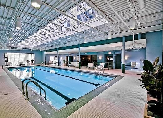 4th image of 420 E Ohio St APT 17F
