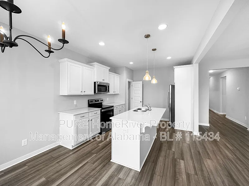 4 bed, 2.0 bath, 1644 sqft, $1,785 — Photo 4
