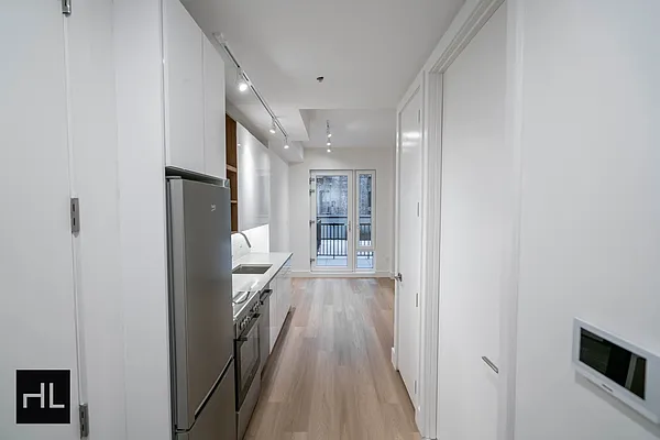Rented by Highline Residential | media 143