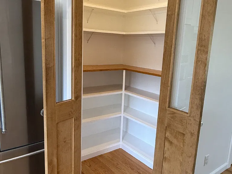 1401 Forest Ave — Photo 11