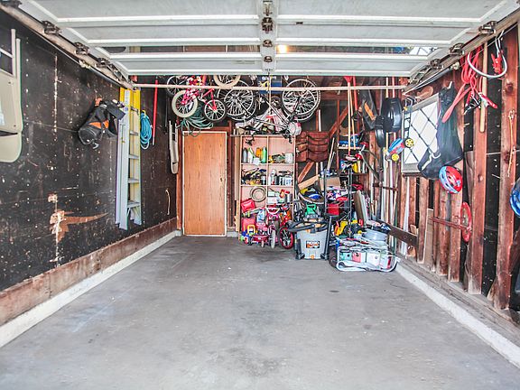 3rd image of 2250 Redwood Ct