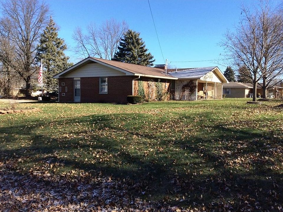 2nd image of 1121 Robin Dr