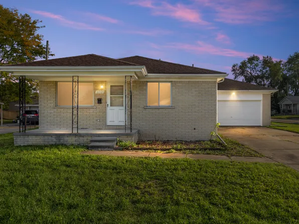 16964 Wilson Ave, Eastpointe, MI 48021