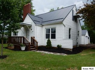 717 Coshocton Ave, Mount Vernon, OH 43050