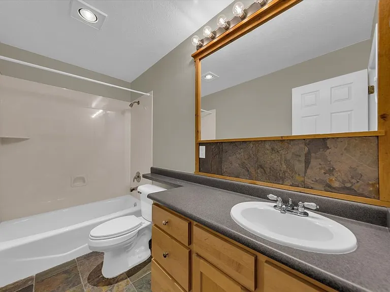 691 E Union Pines Ct — Photo 10