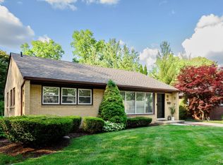 2151 Derby Rd, Troy, MI 48084