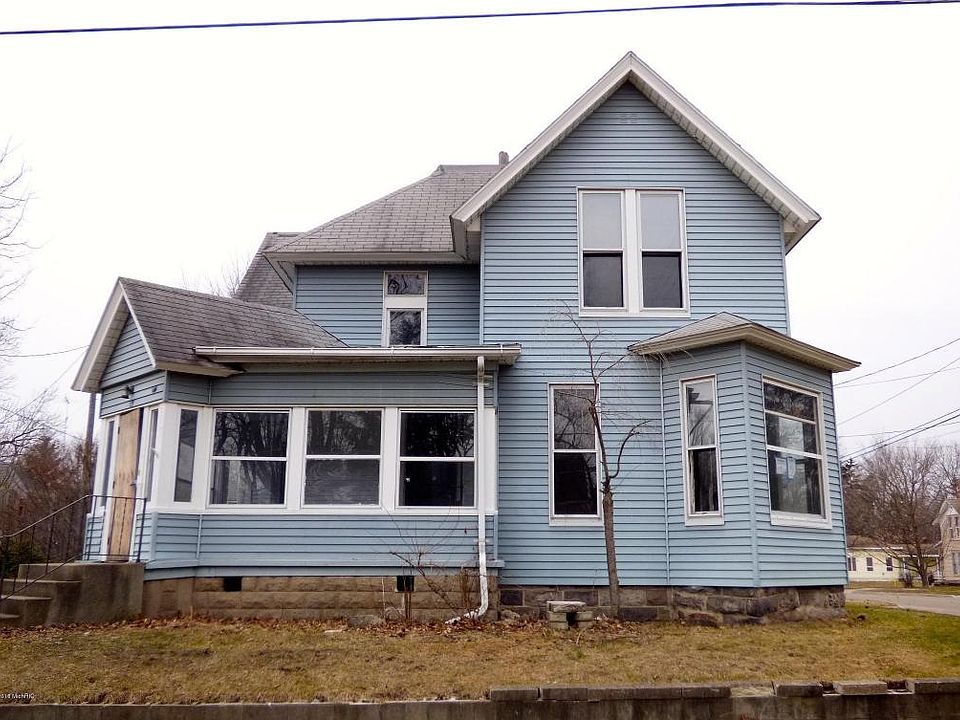 1st image of 315 Orchard St