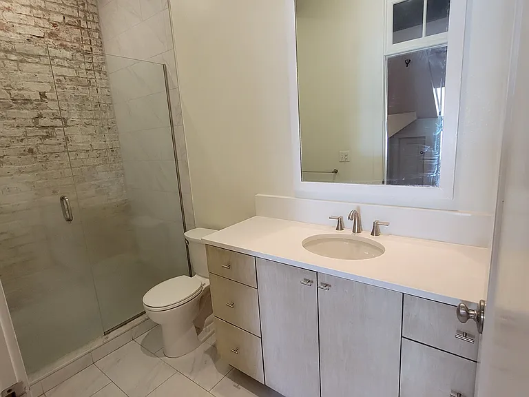 513 Conti St — Photo 8
