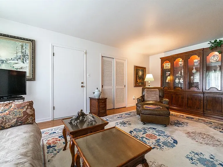 6474 Taft St #6474 — Photo 4