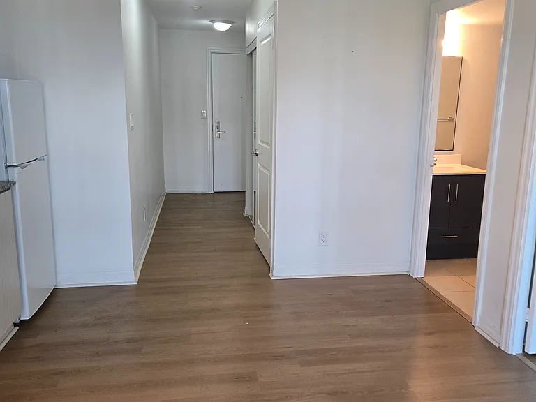 2015 Sheppard Ave E #1408 — Photo 10