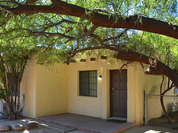 2nd image of 3001 E La Madera Dr