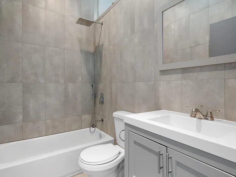 634 W Jefferson St #2 — Photo 16