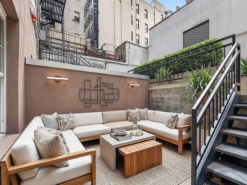 163 Ludlow St #GW
