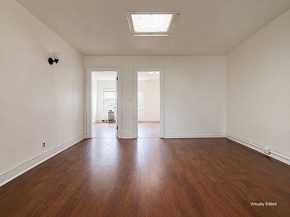 4th image of 20-45 31st St #3