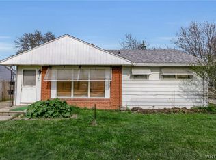 15 Kelvin Dr, Buffalo, NY 14223