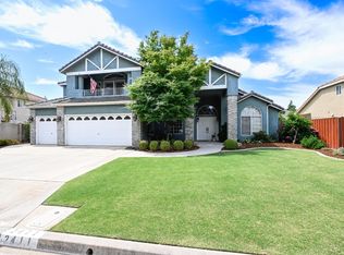 2411 E Salem Ave, Fresno, CA