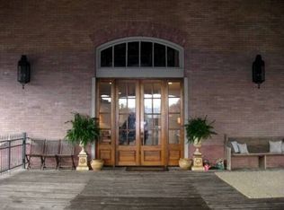 200 State St STE W8, Natchez, MS 39120