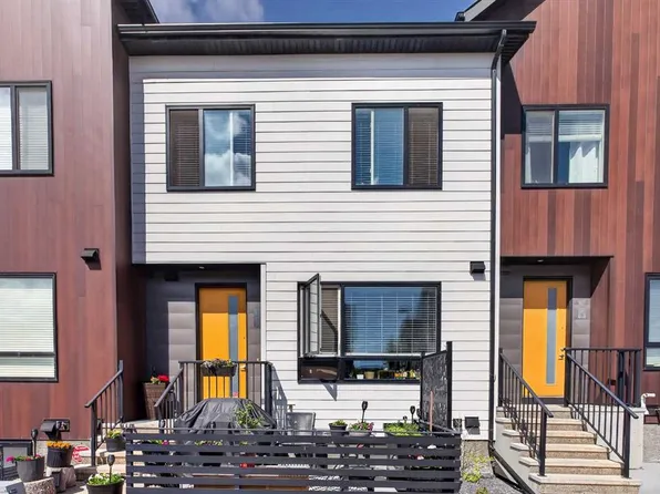 107 E Redstone Cres NE, Calgary, AB T3N 1M4