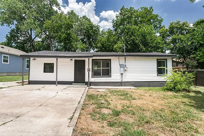 1211 E Virginia St — Photo 3