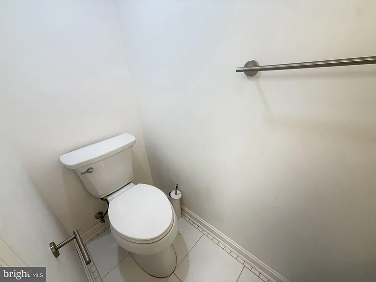 824 Appleseed Ct — Photo 34