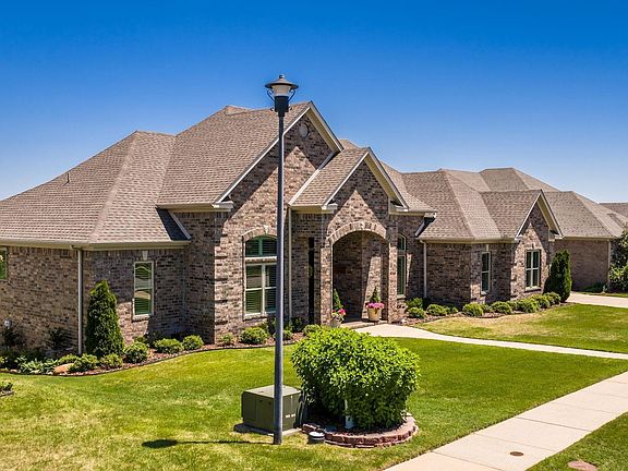 2nd image of 9316 Millers Pointe Ct