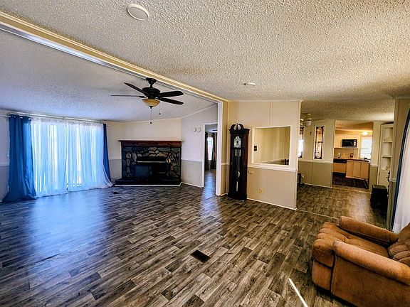 4th image of 3110 Bluff Rd.