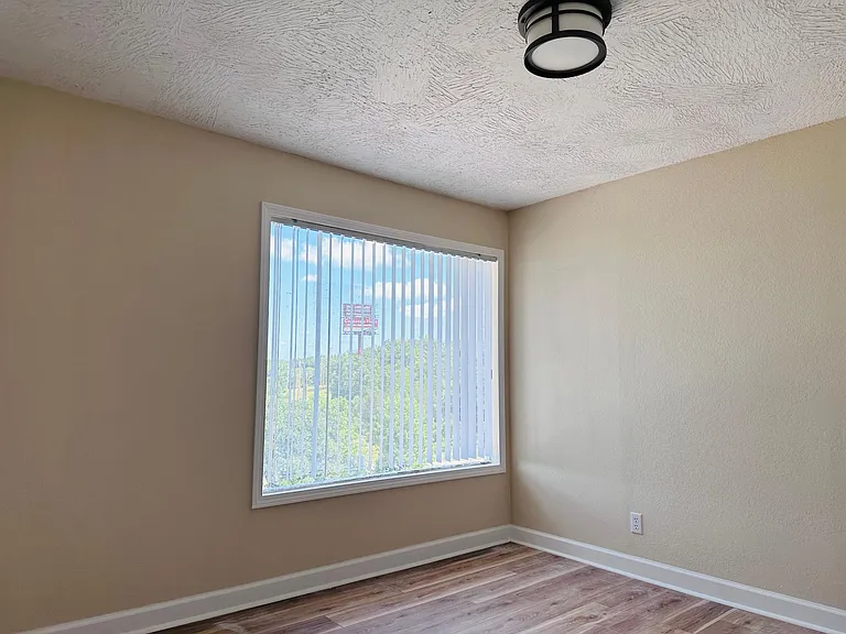 150 Church Rd #10 — Photo 12